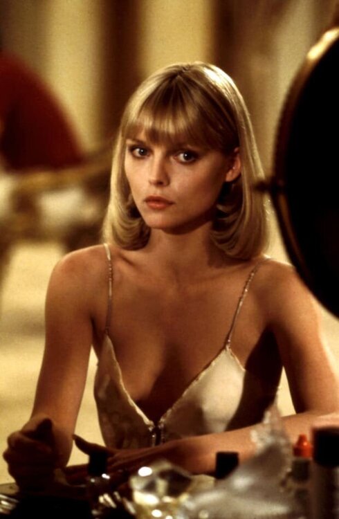 michelle-pfeiffers-signature-role-may-have-been-portraying-tony-montanas-icy-arm-candy-in-scarface.jpg