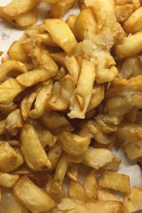 Image-of-soggy-floppy-greasy-chip-shop-chips.-French-fries-takeaway-food.png